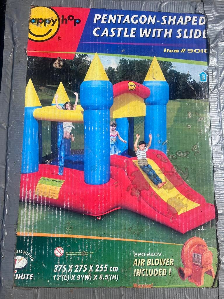 Klein springkasteel, Enfants & Bébés, Jouets | Extérieur | Coussins gonflables, Enlèvement, Utilisé