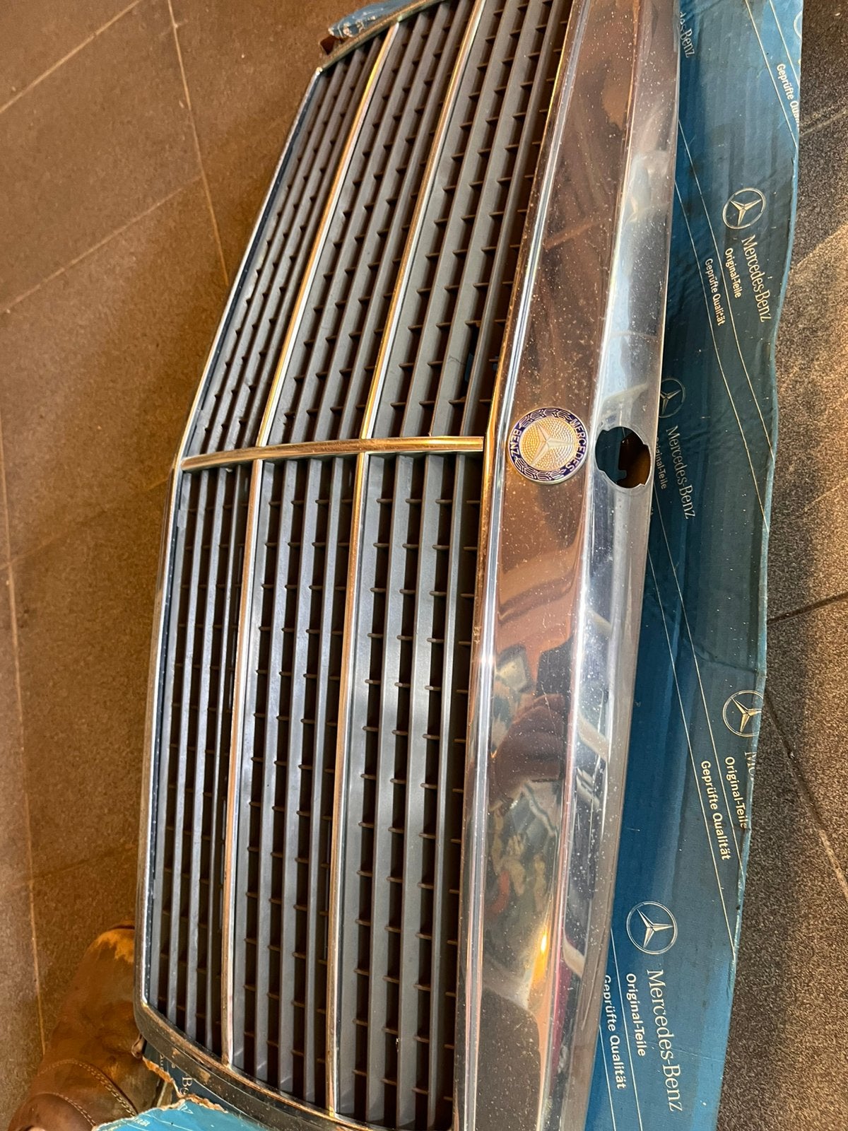 Originele Mercedes-Benz W201 190E / 190D radiatorgril, Enlèvement, Mercedes-Benz