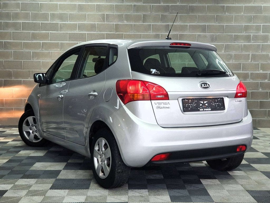 Kia Venga 1.4 DIESEL - 1ER MAIN - CRUISE - CLIM -BLUETOO, Voorwielaandrijving, Euro 5, Stof, Gebruikt