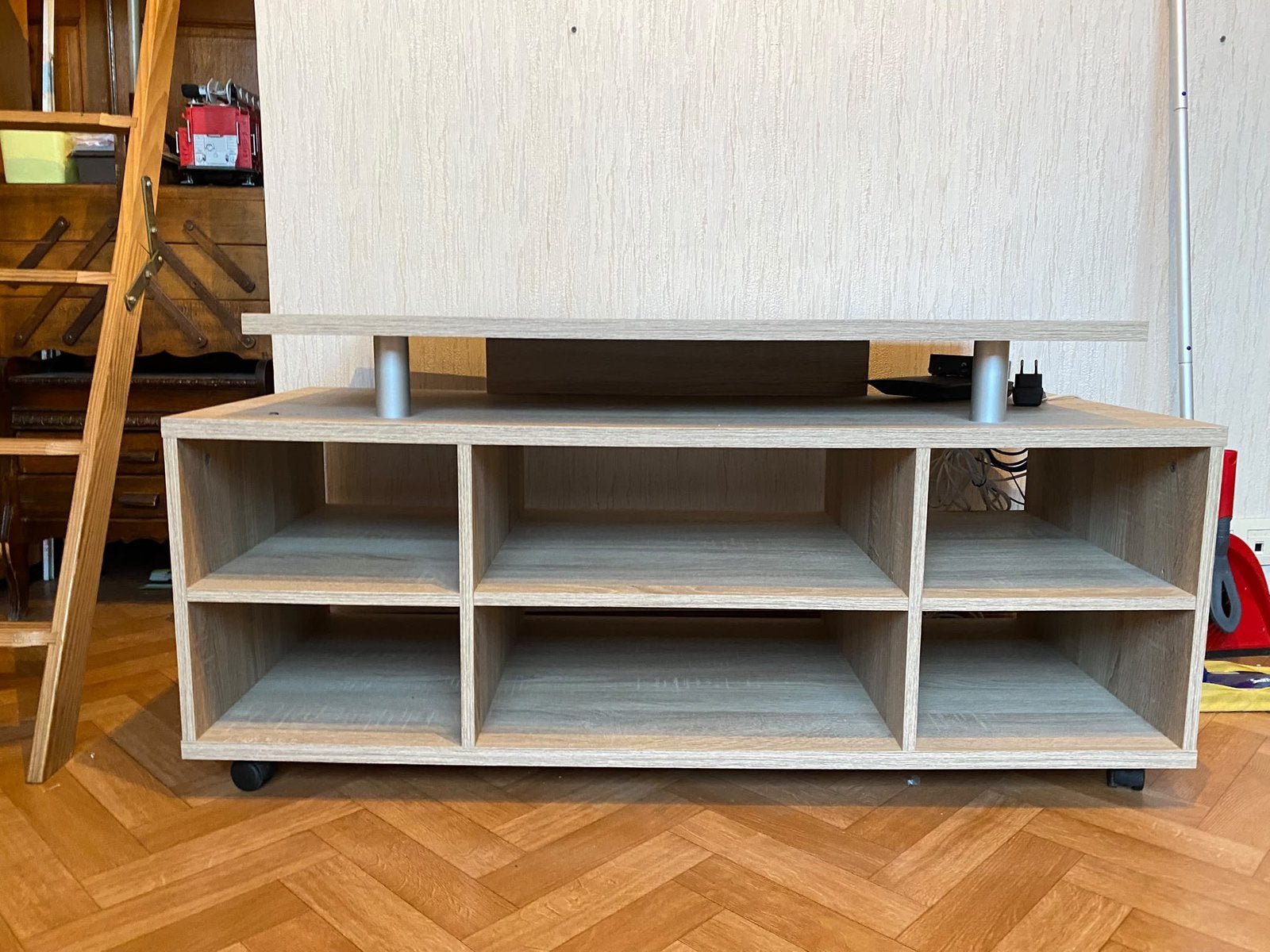 Tv-kast met wielen, Huis en Inrichting, Ophalen, 100 tot 150 cm, Zo goed als nieuw, Minder dan 100 cm