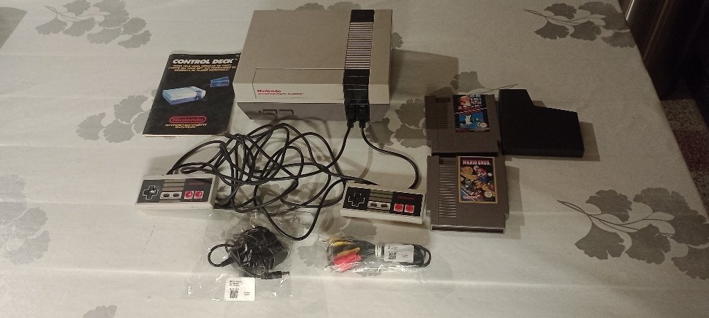 Pack Nintendo NES + Manuel + 2 Manettes + 2 Jeux Mario, Enlèvement ou Envoi