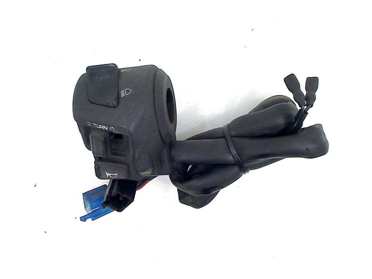 COMMUTATEUR GAUCHE Honda CBF 500 (01-1970/-), Dhr. S. di Majo, Utilisé, Info@cama-motorparts.nl, P.J. Troelstraweg 8 8
3144 CX  MAASSLUIS, NL