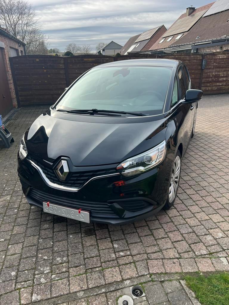 Renault scénic 1300cc benzine met trekhaak, Auto's, Voorwielaandrijving, Stof, 4 cilinders, Zwart