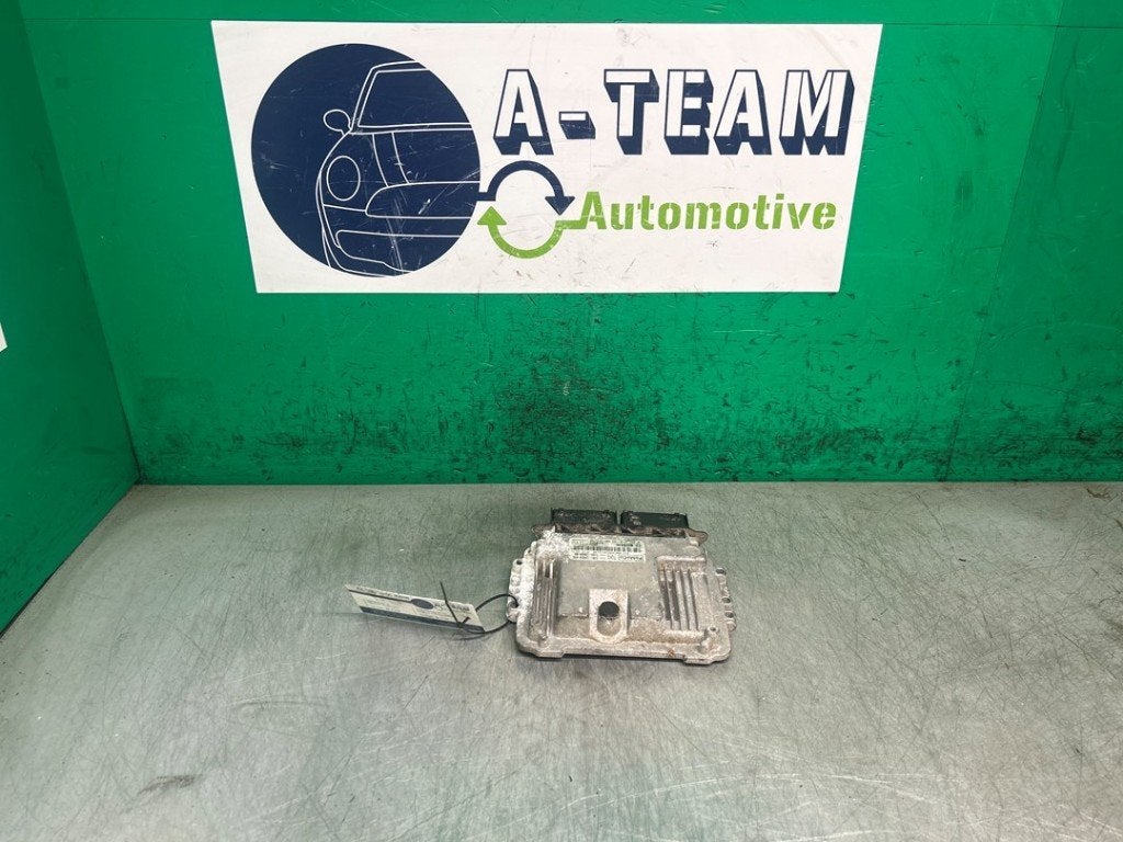 CALCULATEUR MOTEUR ECU Ford Focus 3 Wagon (|CV6112A650AMG|), Autos : Pièces & Accessoires, Henry-Ford-Straße  1
50735  Köln, DE