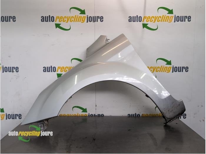 Aile avant gauche d'un Ford Focus, -, -, 3 mois de garantie, -