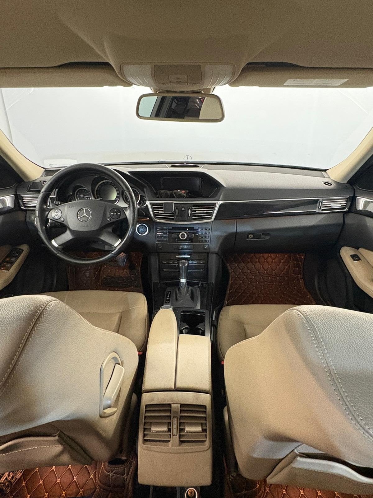 mercedes classe e  0489850236, Cuir, Euro 5, Achat, Beige