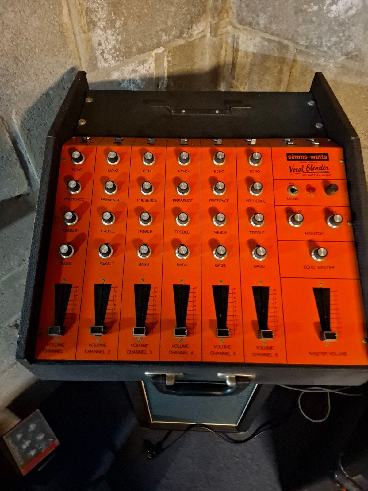 Oude Simms watts, Muziek en Instrumenten, Ophalen, Gebruikt, 5 tot 10 kanalen, Microfooningang