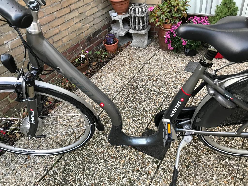 Stella elektrische fiets, Fietsen en Brommers, Ophalen, Zo goed als nieuw