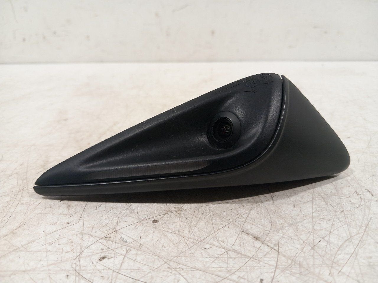 Camera voor Tesla Model, Onderdelen@venauto.nl, Van der Ven Autorecycling B.V., Ettenseweg 76, 4706 PB Roosendaal, The Netherlands
