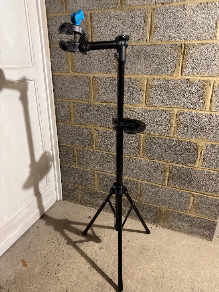 Pied d'atelier velo, Vélos & Vélomoteurs, Enlèvement ou Envoi, Comme neuf