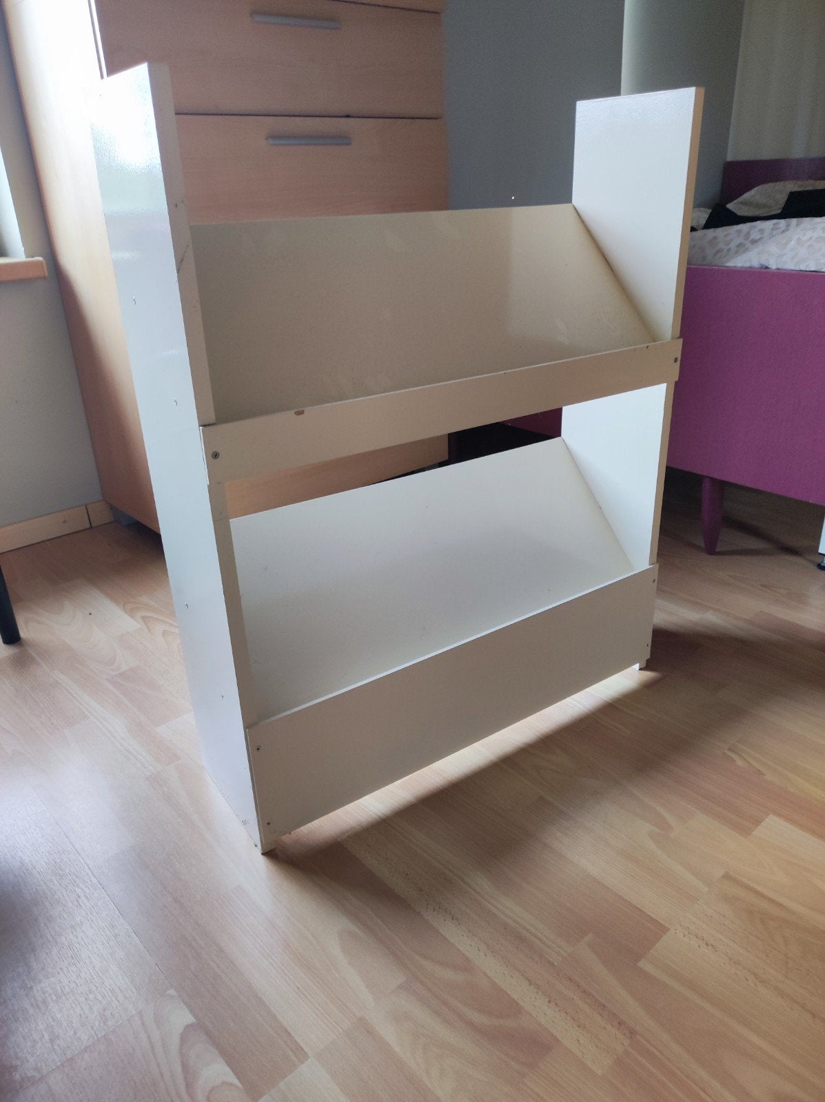 Boekenkastje wit, Ophalen