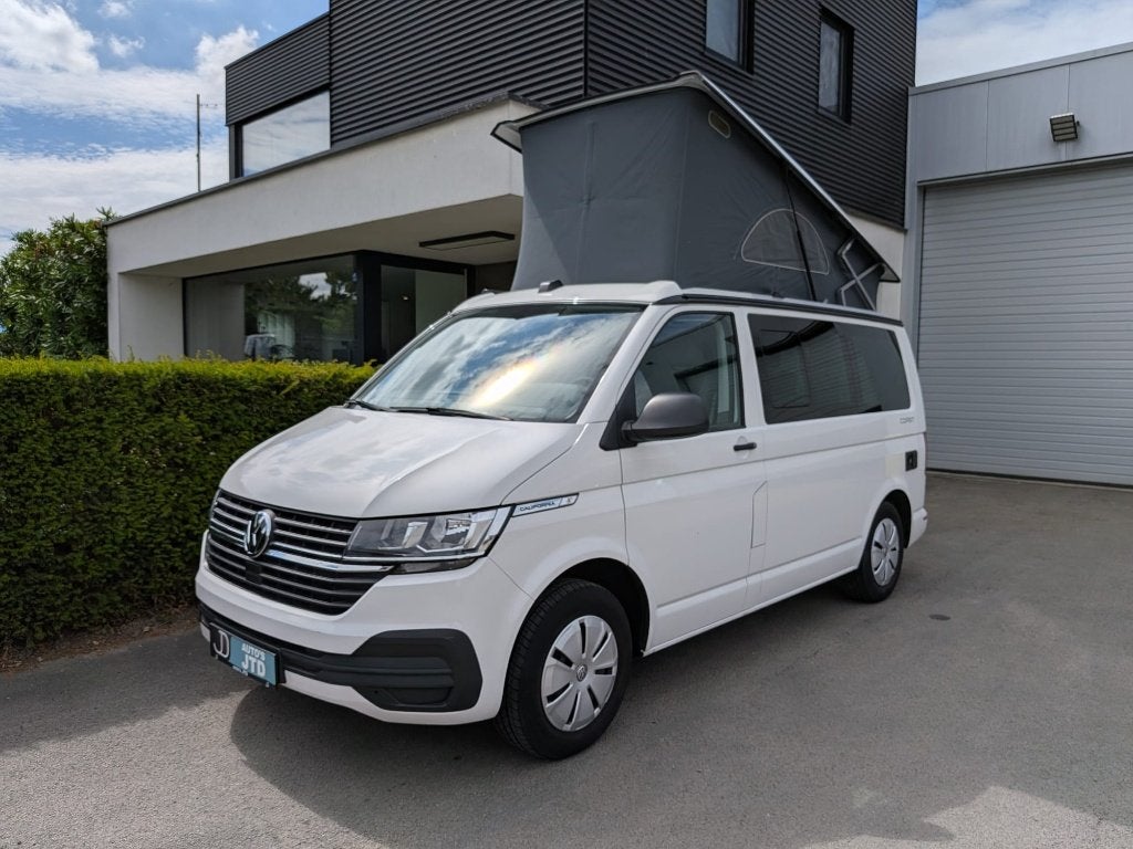 Volkswagen T6.1 California Coast  *garantie*, Siège de train, Jusqu'à 4, Jusqu'à 5 mètres, Diesel