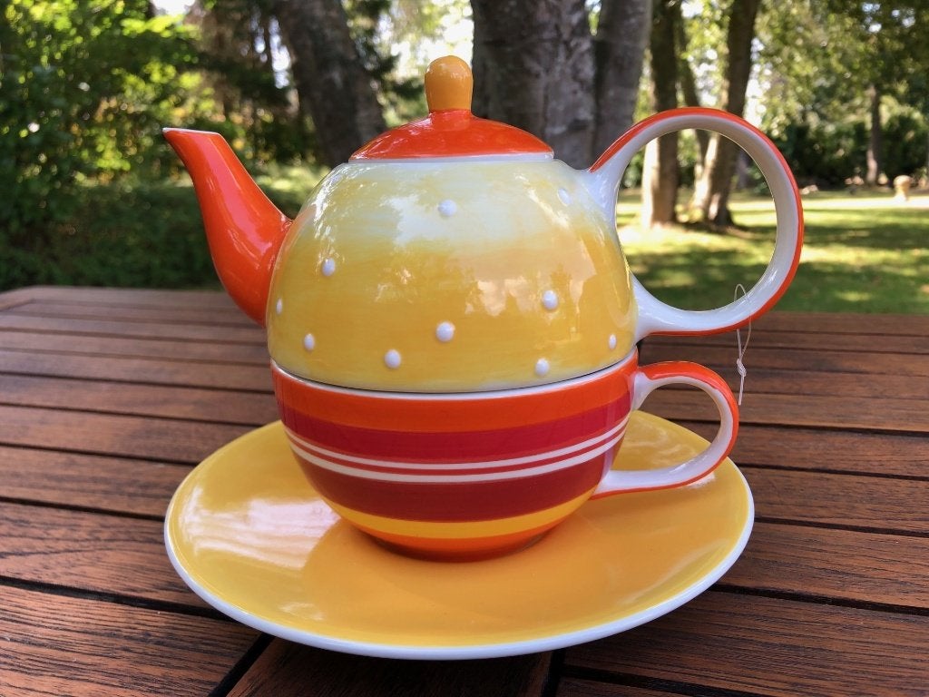 "Tea for one" theekannetje met tas en schotel, Huis en Inrichting, Ophalen, Overige merken, Keramiek, Zo goed als nieuw