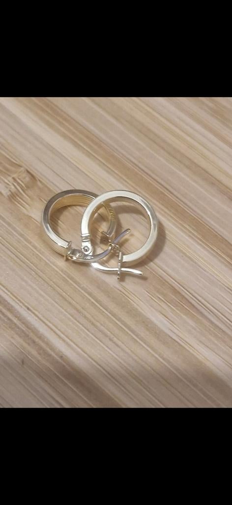 18k gouden oorringen, Handtassen en Accessoires, Piercings, Ophalen of Verzenden, Goud