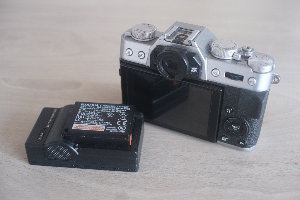 Fujifilm X-T10, TV, Hi-fi & Vidéo, Appareils photo numériques, Chargeur, Sans zoom optique, Enlèvement ou Envoi, Fujifilm