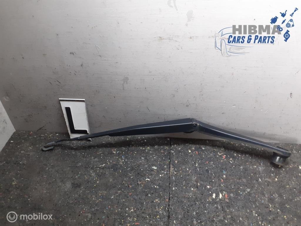 Ruitenwisserarm linksvoor Chrysler 300C 3.0 V6 CRD (04-11), Gebruikt, Chrysler, Ophalen of Verzenden, Chrysler