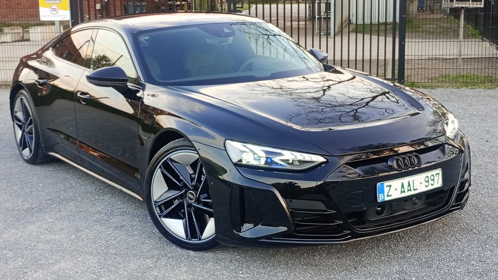 Audi Etron GT in een nieuwstaat.2024, Autos, Audi, Achat, Phares entièrement LED, Noir, Automatique