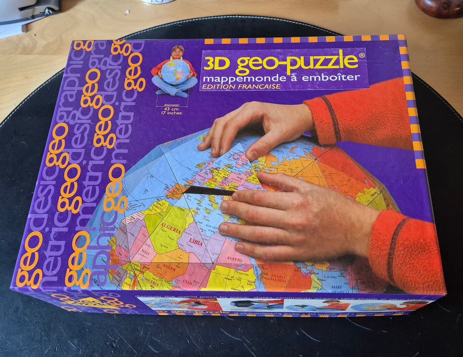 3D geo-puzzle mappemonde à emboîter, Enlèvement