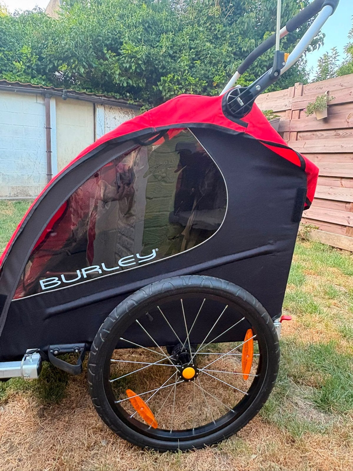 Burley Honey Bee remorque de vélo biplace., Vélos & Vélomoteurs, 40 à 60 kg, Pliable, Burley, Comme neuf