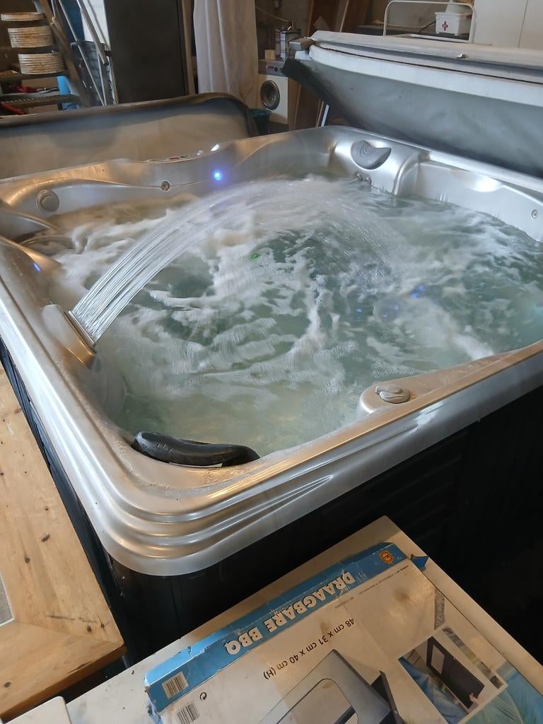 Jacuzzi livré gratuitement à votre domicile, Jardin & Terrasse, Enlèvement ou Envoi