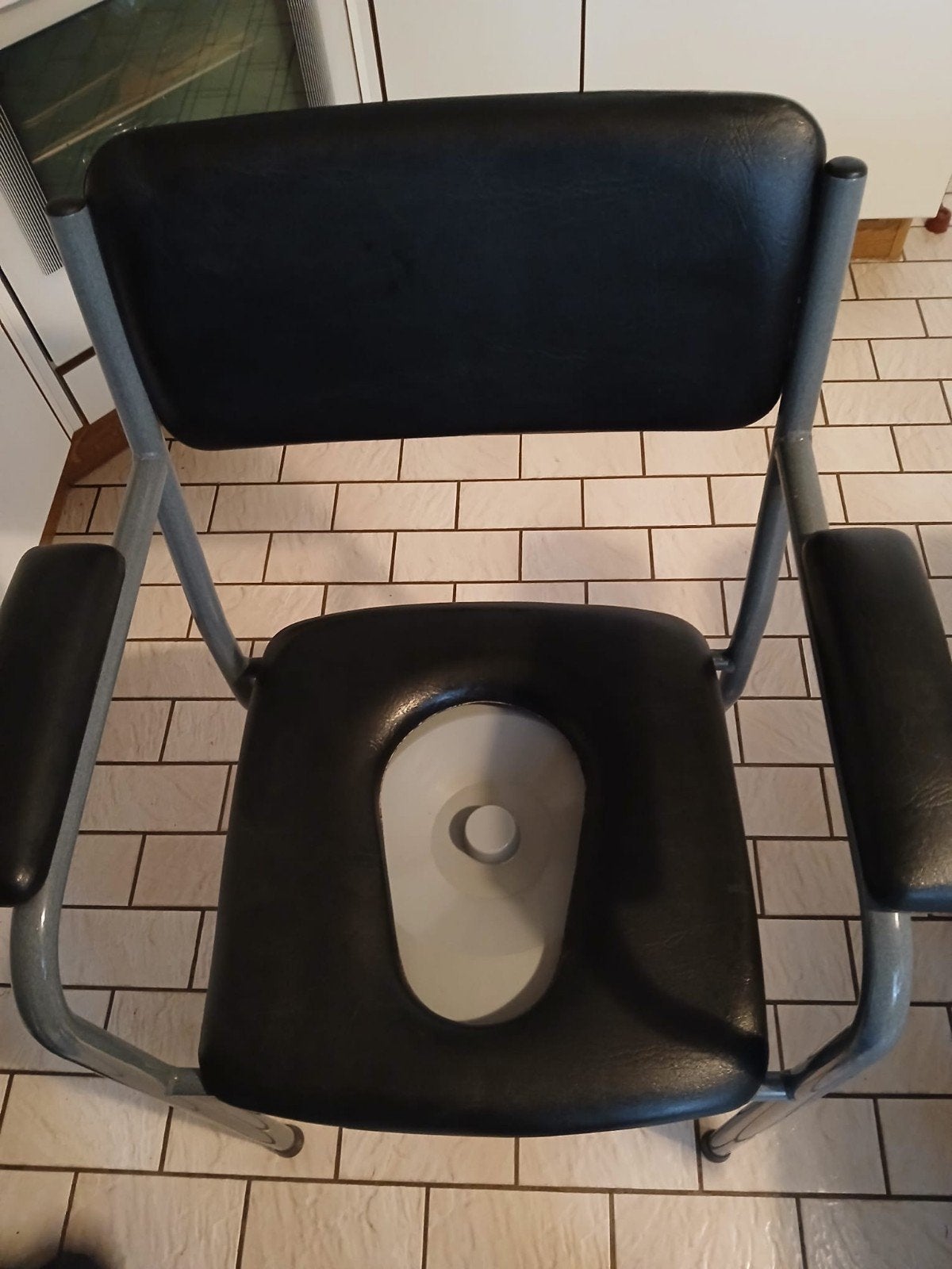 toiletstoel, Diversen, Ophalen