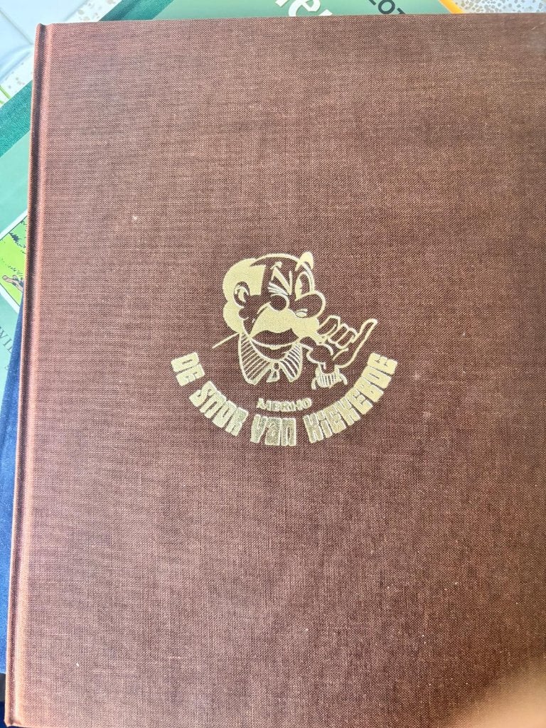KIEKEBOE snor van het jaar 1984, Boeken, Ophalen, Merho - kiekeboe, Eén stripboek, Nieuw