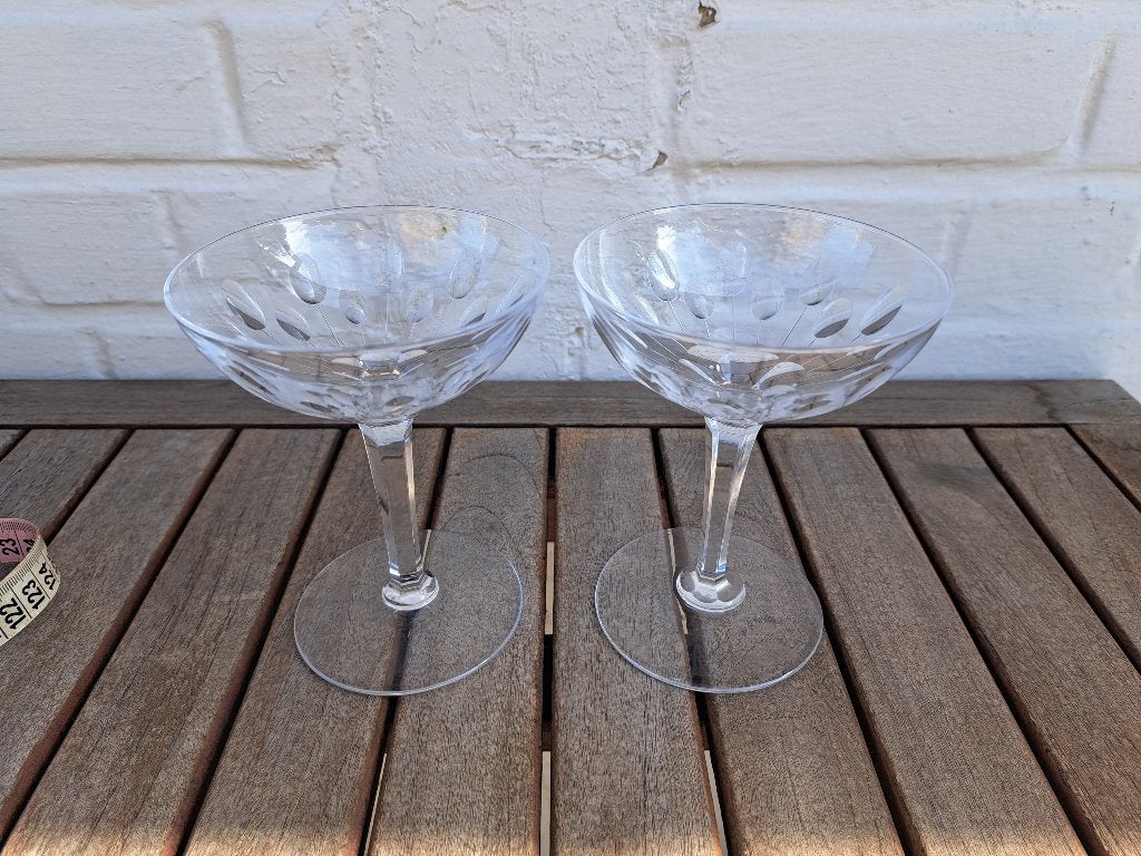 2 coupes à champagne Marie-Antoinette anciennes, Enlèvement