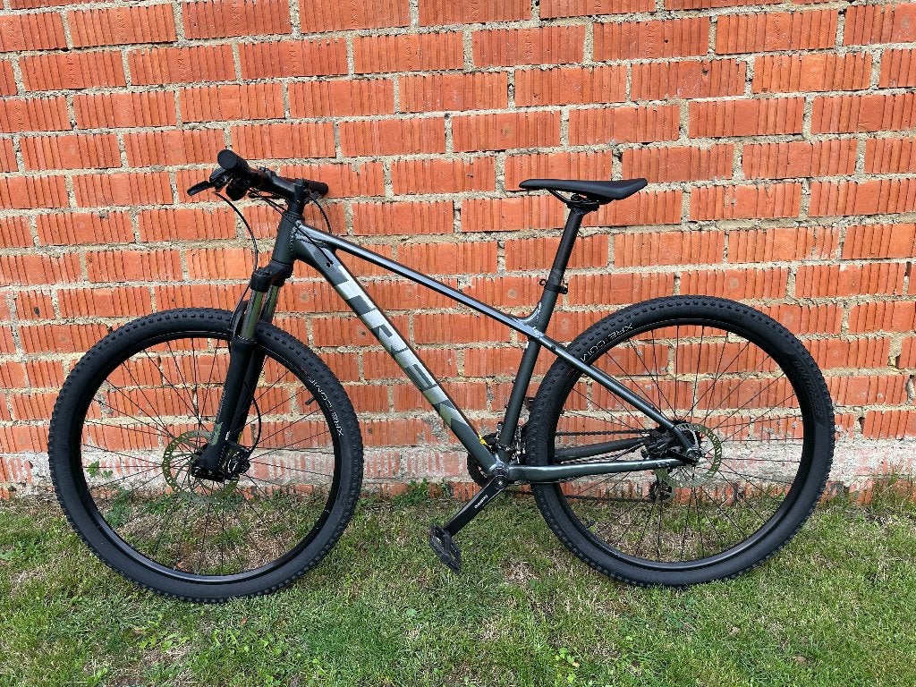 MTB Trek Marlin 5  (2025) L, Fietsen en Brommers, Meer dan 20 versnellingen, Schijfrem, Ophalen, Overige merken