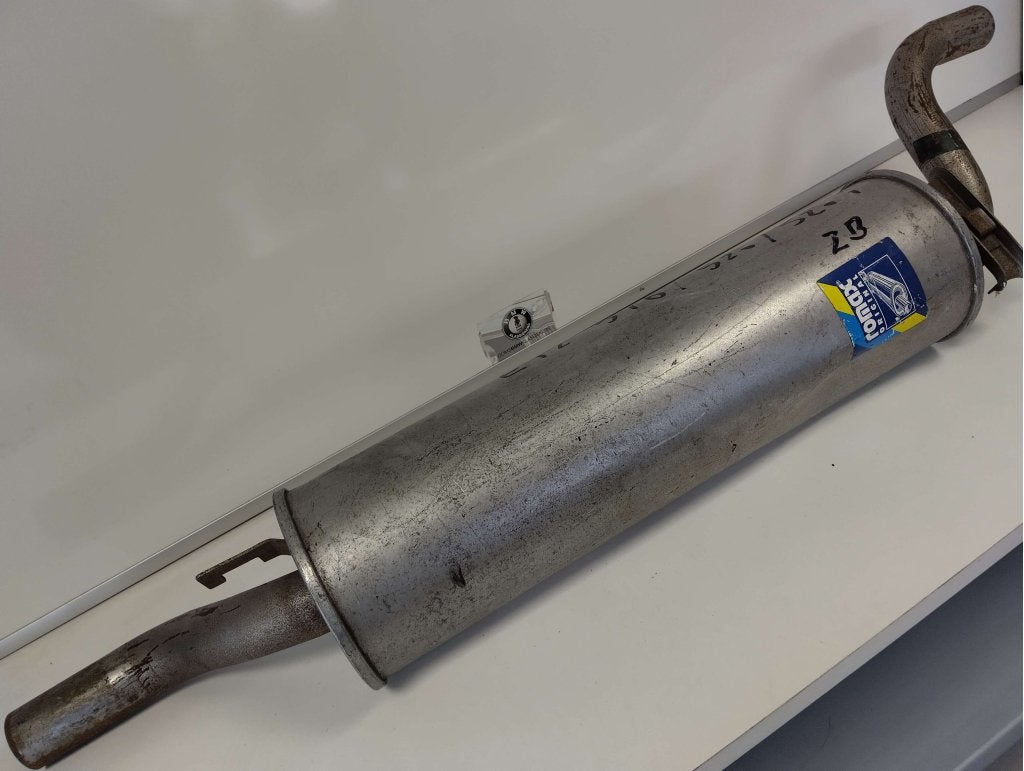 BMW 518 , 520 E12 uitlaatdemper 18121246456 NIEUW, Autos : Pièces & Accessoires, Enlèvement ou Envoi, Niet ingevuld, BMW, Niet ingevuld