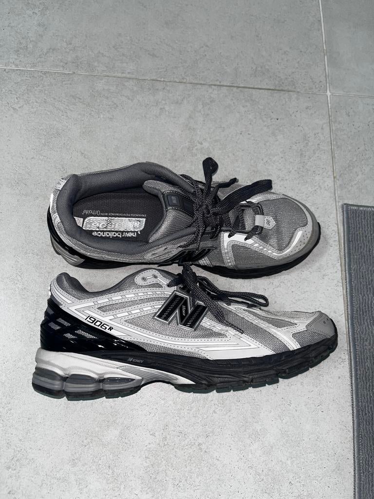 New Balance schoenen(1906R), Wit, Ophalen of Verzenden, Zo goed als nieuw, Sneakers