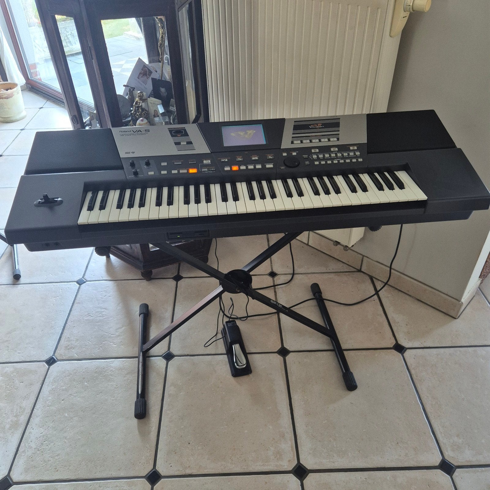 RolandVA plus roland E15, Enlèvement, Roland