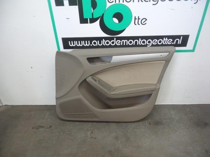 Portierbekleding 4Deurs rechts-voor van een Audi A4 (A4 04-), Auto-onderdelen, Interieur en Bekleding, Gebruikt, -, -, Ophalen of Verzenden