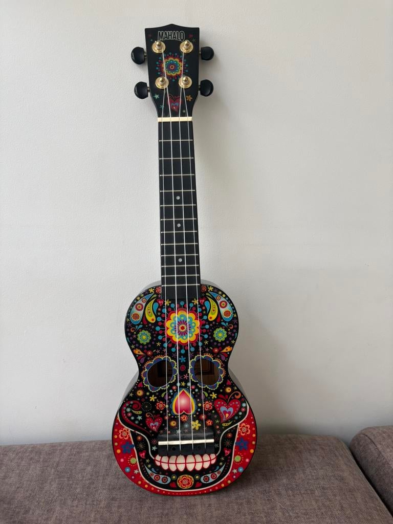 Ukulele Mahalo Dia de los muertos jamais utilisé, Musique & Instruments, Instruments à corde | Autre, Enlèvement, Comme neuf, Ukulélé