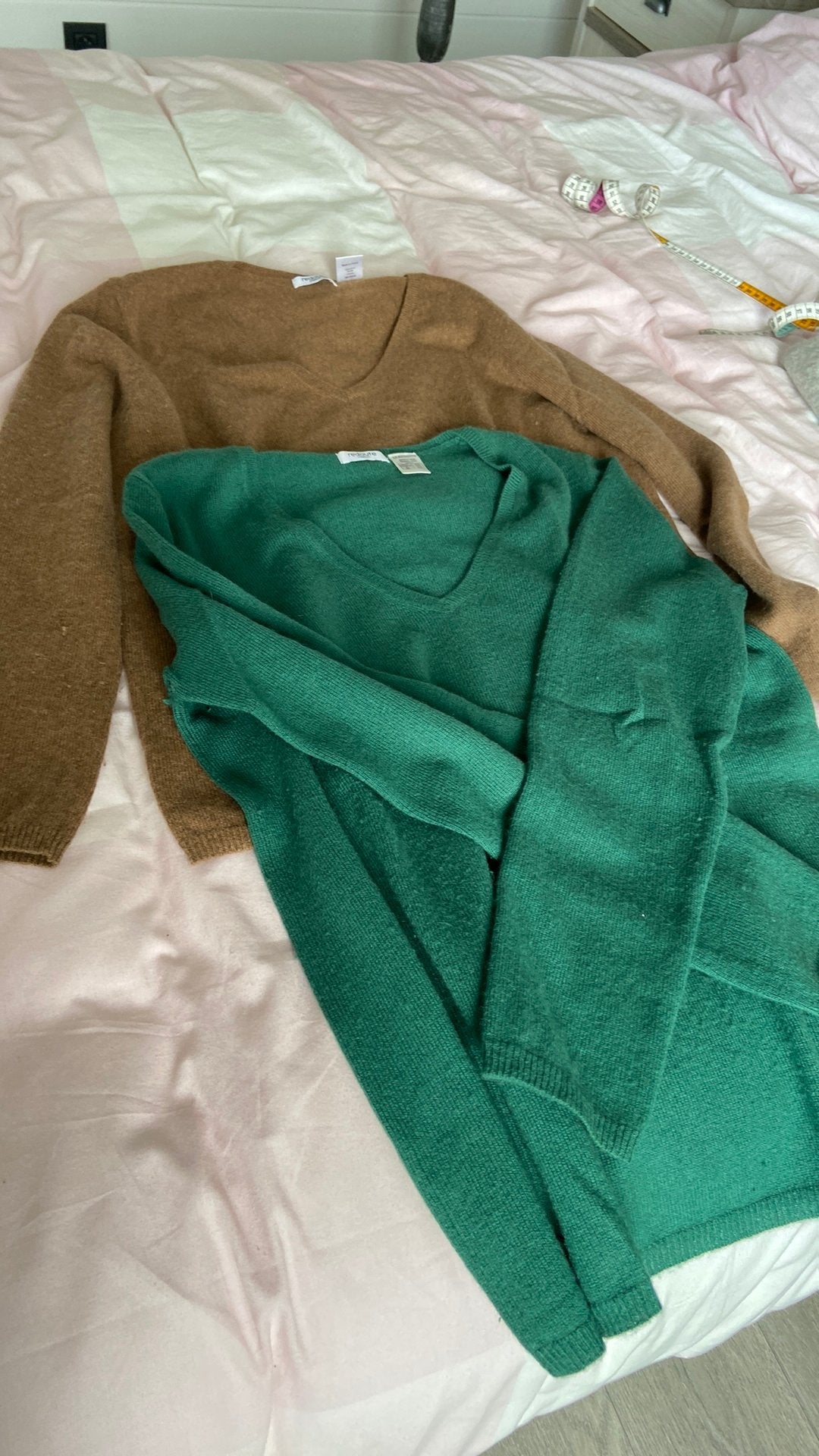 2 pulls 100% cashmere XL V hals, Ophalen of Verzenden, Zo goed als nieuw