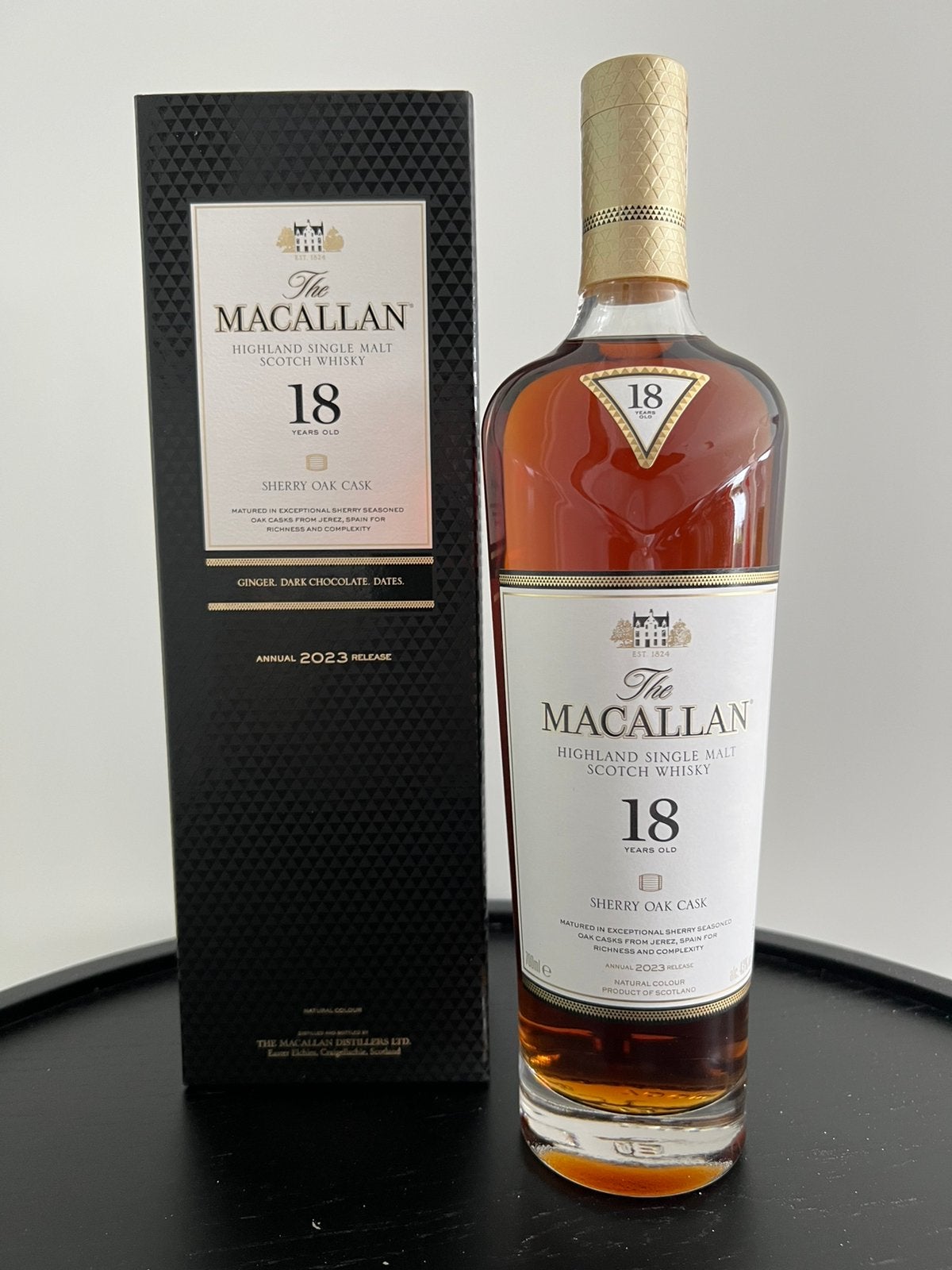 Macallan 18Yo sherry oak 2023, Verzamelen, Ophalen, Zo goed als nieuw
