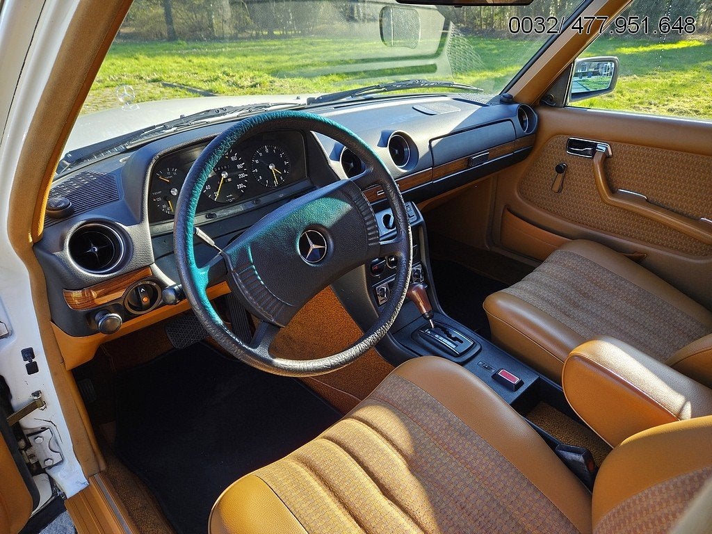 Mercedes 280E (Airco) Ancestor Oldtimer W123, foto 12
