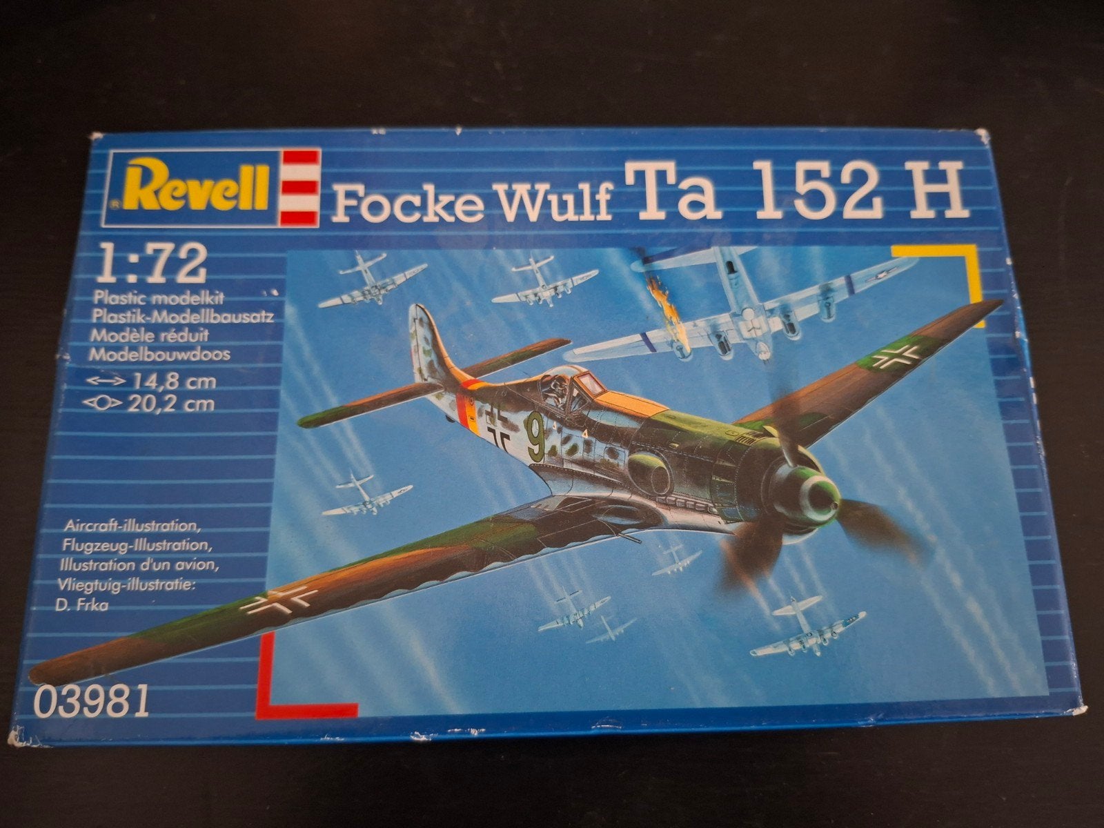 Te koop in een nieuw Focke Wulf Ta 152 H Revell vliegtuigmod, Hobby en Vrije tijd, Revell, Nieuw, Ophalen of Verzenden, Groter dan 1:72