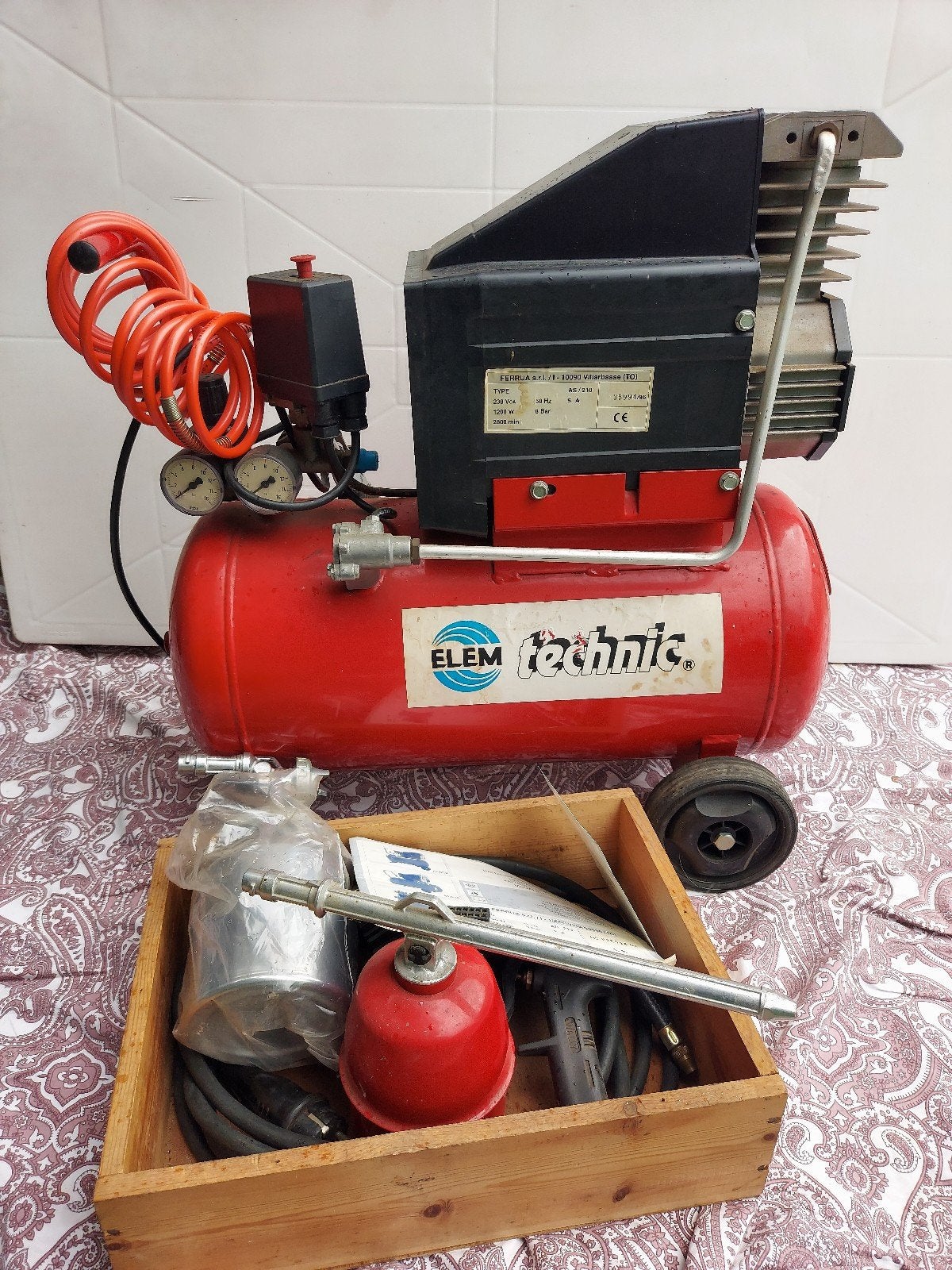 Compresseur d'air ELEM Technic 24L (Moteur Ferrua AS210) + A, Bricolage & Construction, Compresseurs, Enlèvement