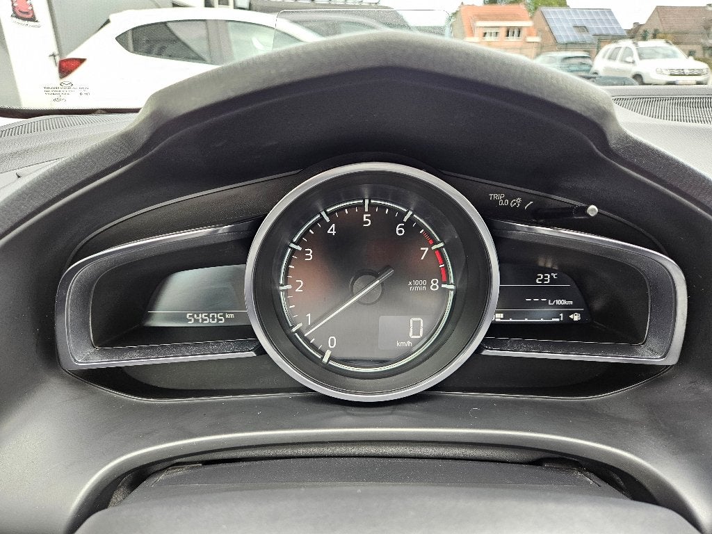 Mazda 3 2.0 essence | caméra | Apple | Android | Clima, Autos, Rouge, Achat, Euro 6, Entreprise