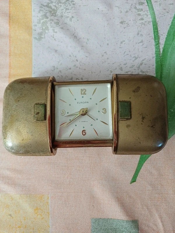 Réveil de voyage vintage EUROPA 7 Jewels – Laiton doré, Antiquités & Art, Antiquités | Horloges, Envoi