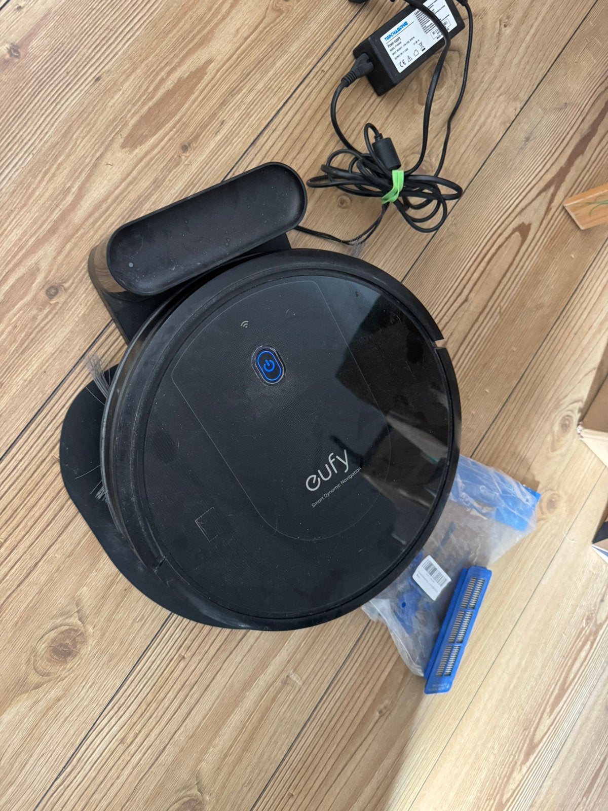 Aspirateur robot Eufy robovac g10 hybrid, Enlèvement, Comme neuf, Aspirateur robot
