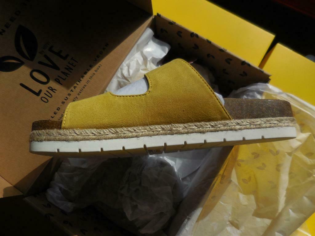slippers vegan  maat 41 by novi love our planet vegan, Kleding | Dames, Slippers, By novi lover our planet, Geel, Nieuw