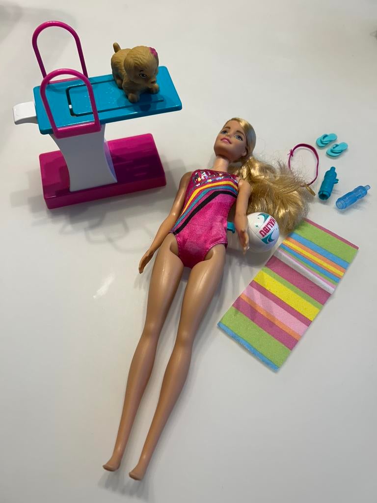 Barbie Dreamhouse Adventures zwempop met puppy, Enlèvement, Comme neuf
