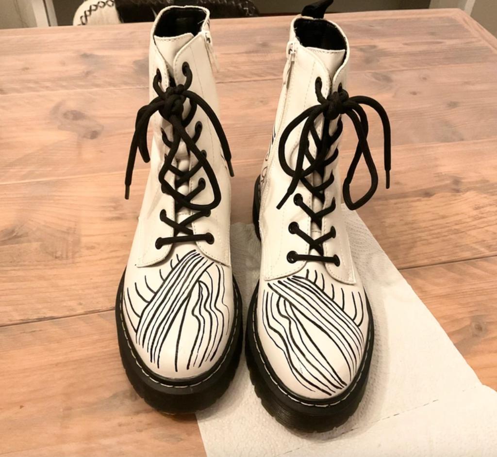 Bottines blanches uniques en leur genre (taille 40), La strada, Enlèvement ou Envoi, Boots et Botinnes, Porté