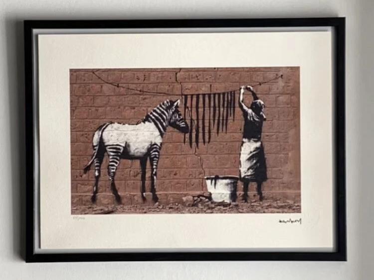 BANKSY : lithographie encadrée et numérotée a la main, Antiquités & Art, Enlèvement ou Envoi