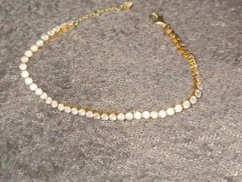 Pandora tennis bracelet, Handtassen en Accessoires, Armbanden, Met kristal, Gebruikt, Verzenden, Goud