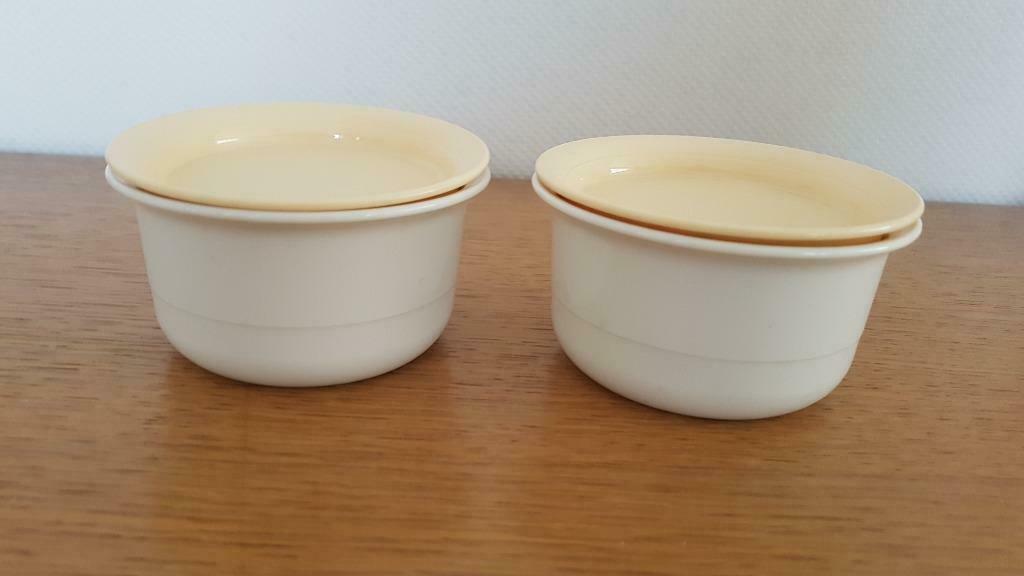 tupperware 2 kommetjes, Enlèvement ou Envoi, Comme neuf, Jaune, Récipient ou Bol