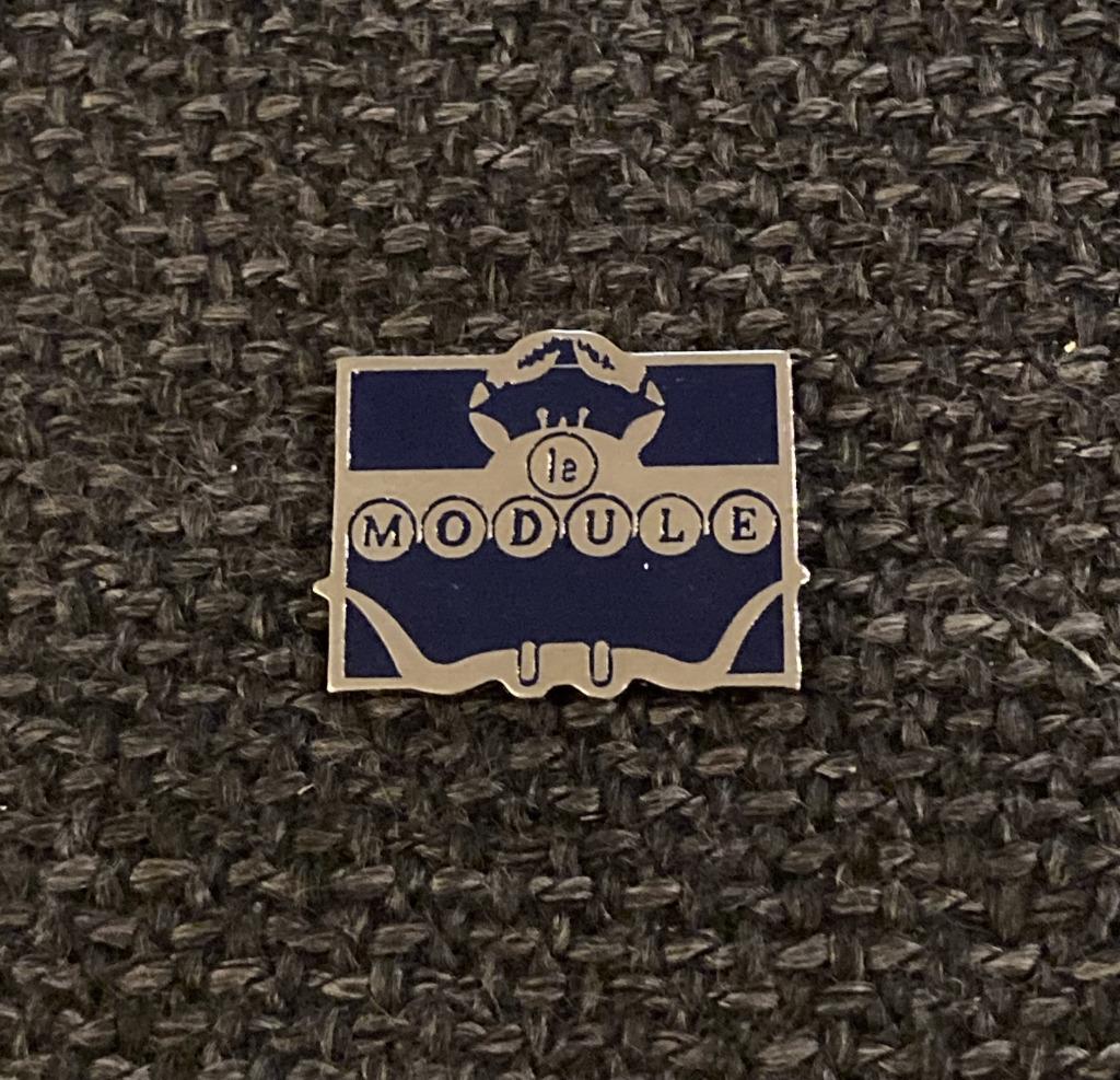 PIN - LE MODULE - KRAB - CRABE, Envoi, Utilisé, Animal et Nature, Insigne ou Pin's