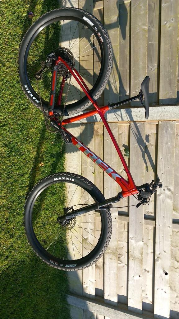 Trek marlin 8 gen 3 ruilen kan, Fietsen en Brommers, Ophalen, Zo goed als nieuw