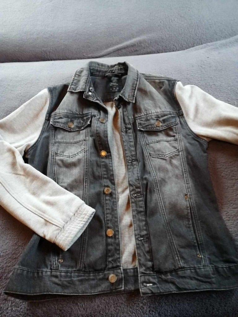 Jeansjas zwart merk bershka – maat l – 1x gedragen, Kleding | Heren, Maat 52/54 (L), Zwart, Ophalen of Verzenden, Zo goed als nieuw